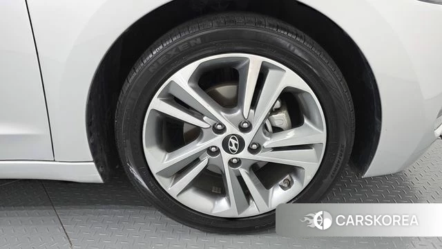 Hyundai Avante AD id 4652256 из Кореи 13