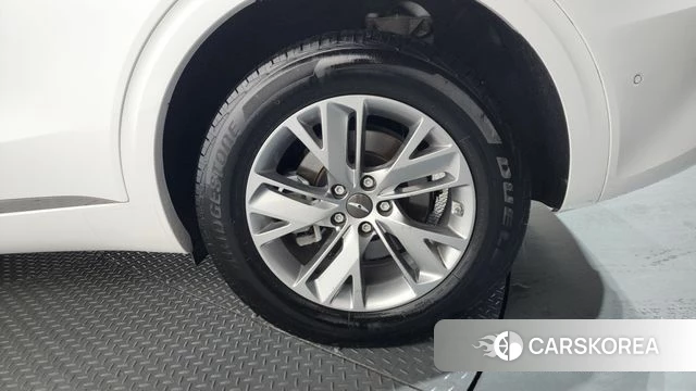 Genesis GV70 id 4381915 из Кореи 13