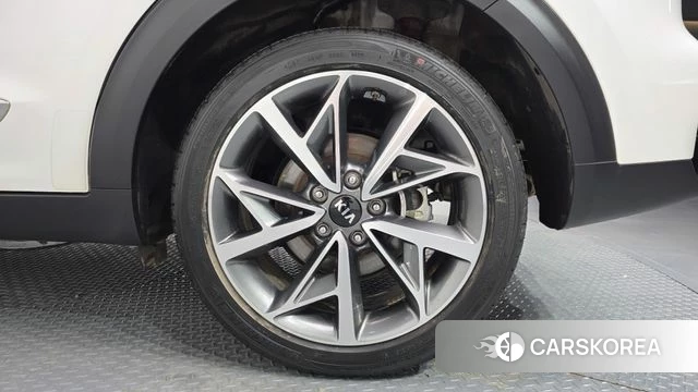 Kia The New Niro id 4224690 из Кореи 13