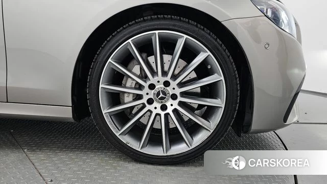 Mercedes-Benz E-Class W213 id 4249816 из Кореи 13