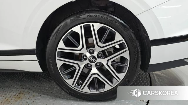 Hyundai Grandeur Hybrid (GN7) id 4623422 из Кореи 13