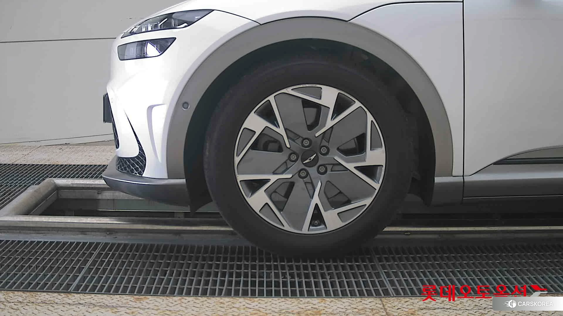 Hyundai GV60 id 4909210 из Кореи 13