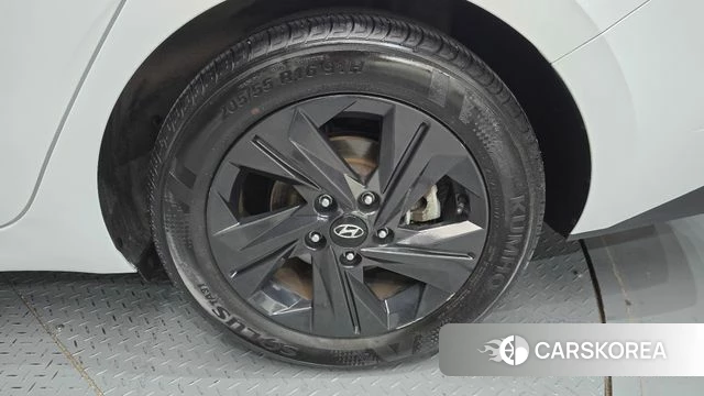 Hyundai Avante Hybrid (CN7) id 4408860 из Кореи 13