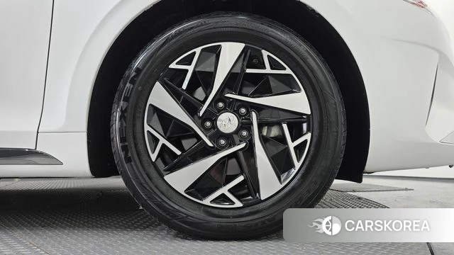 Hyundai The New Grandeur IG Hybrid id 4726456 из Кореи 13