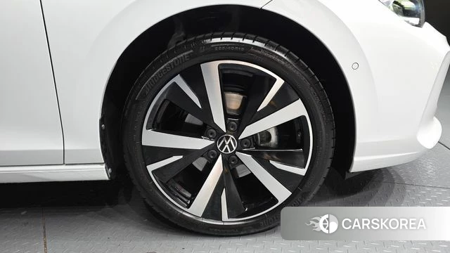 Volkswagen Golf 8th Generation id 4748773 из Кореи 13