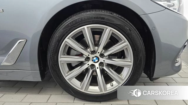 BMW 5 Series (G30) id 4882477 из Кореи 13