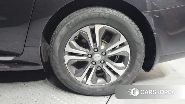 Kia The New Carnival id 4310954 из Кореи 13