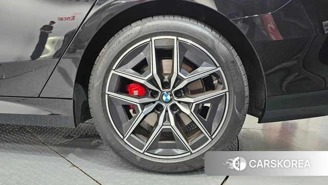 BMW 5 Series (G60) id 4669629 из Кореи 13