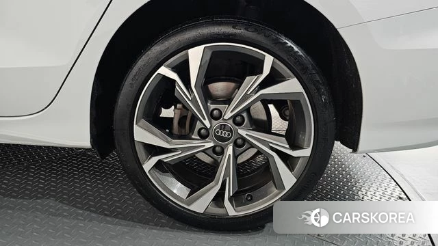 Audi A3 (8Y) id 4400889 из Кореи 13