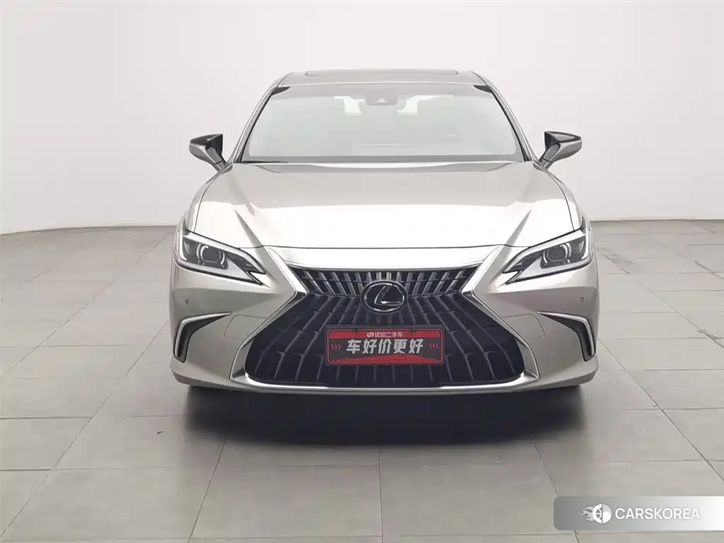 Lexus ES id 4628176 из Китая 13