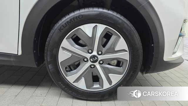 Kia Niro EV id 4304214 из Кореи 13