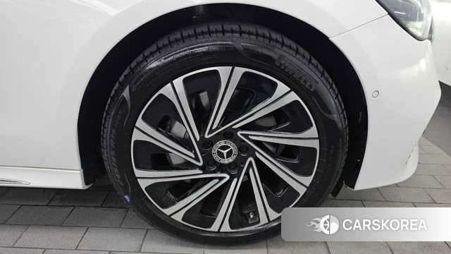 Mercedes-Benz E-Class W214 id 4706183 из Кореи 13