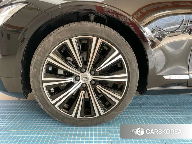 Volvo S90 id 3875915 из Китая 13