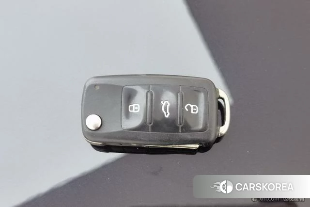 Volkswagen Santana id 4236109 из Китая 13