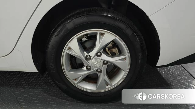 Hyundai Avante (CN7) id 4943216 из Кореи 13