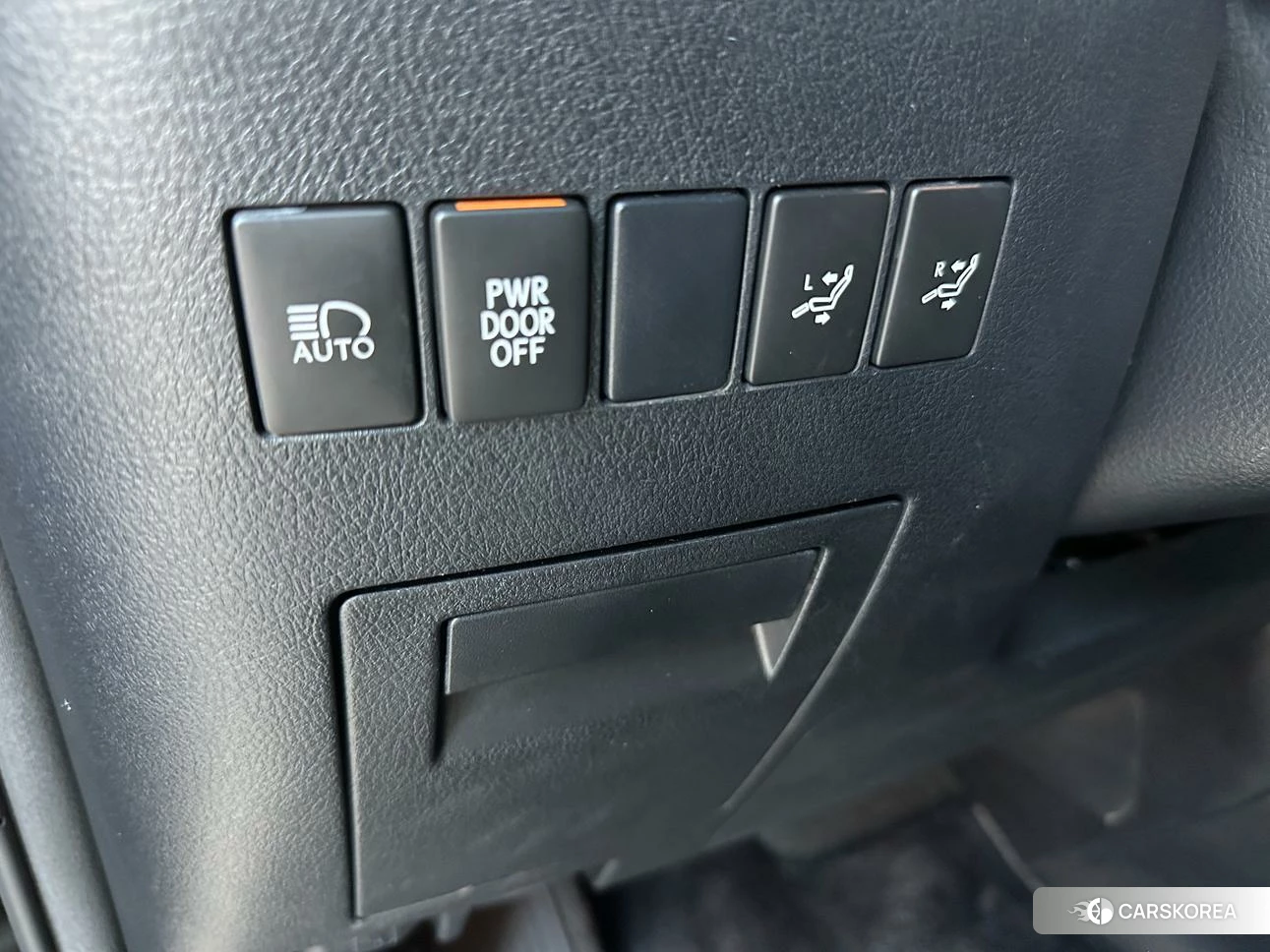 Lexus LM id 4504989 из Китая 13