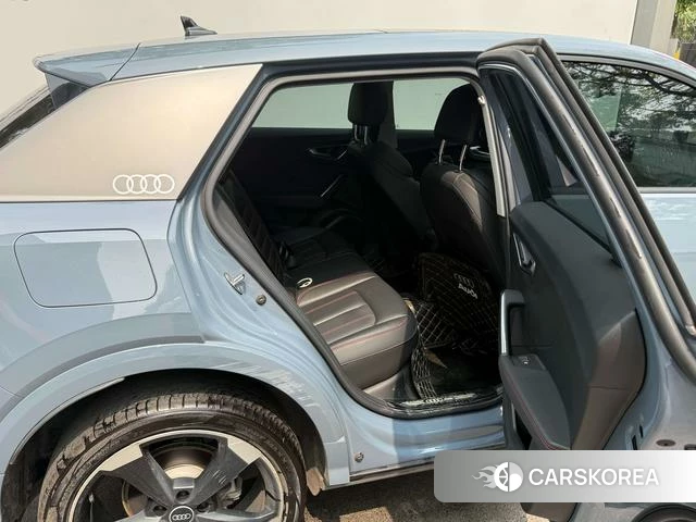 Audi Q2L id 4262121 из Китая 13