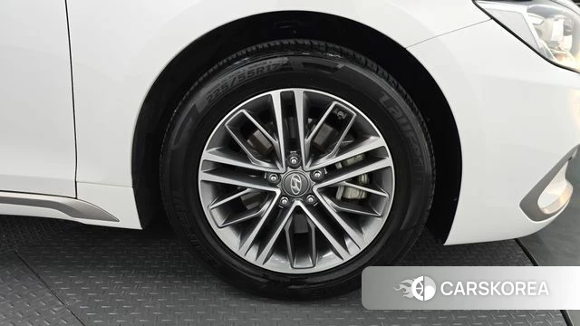 Hyundai Grandeur IG id 4397821 из Кореи 13