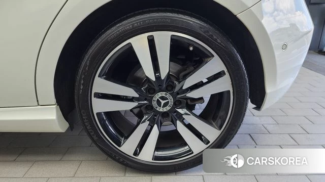 Mercedes-Benz A-Class W176 id 4417413 из Кореи 13