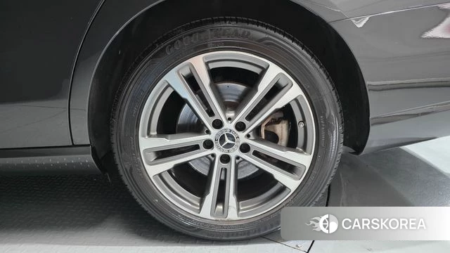 Mercedes-Benz E-Class W213 id 4693069 из Кореи 13