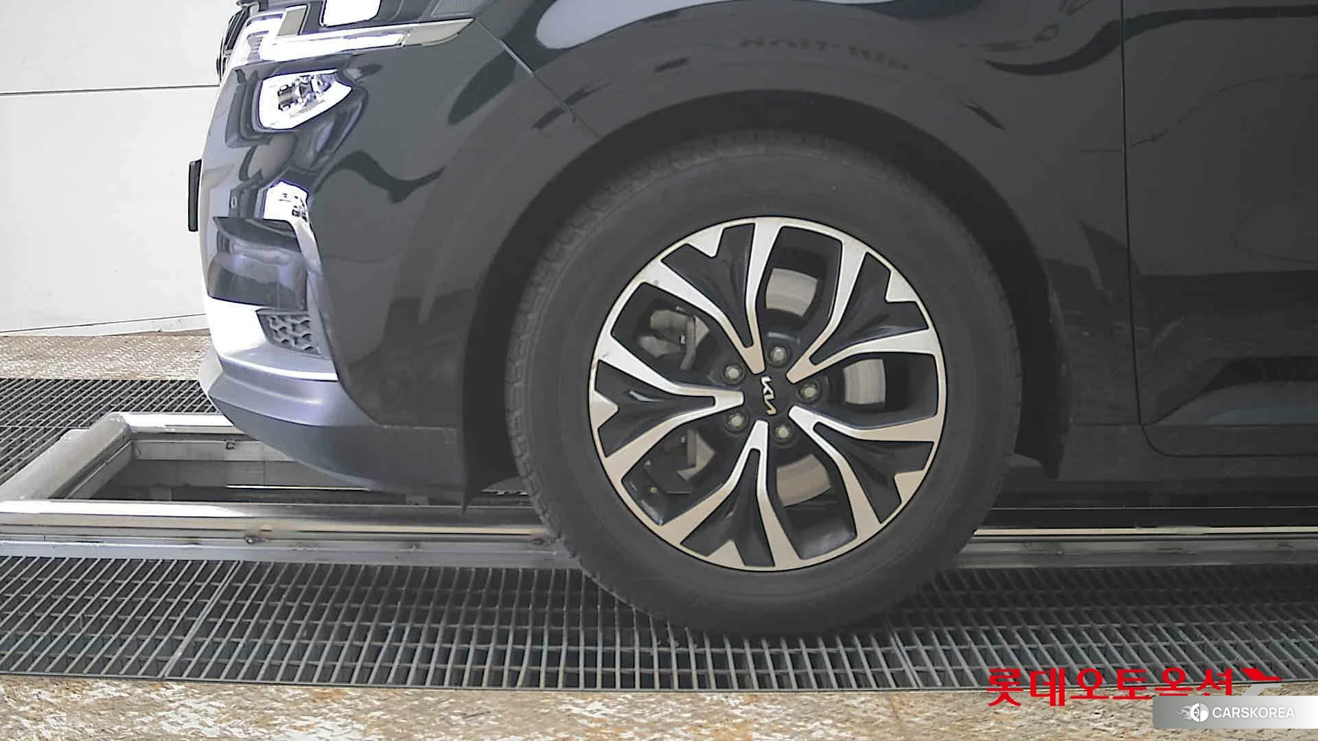 Kia Carnival id 3875751 из Кореи 13