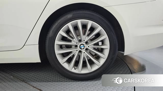 BMW 5 Series (G30) id 4632821 из Кореи 13
