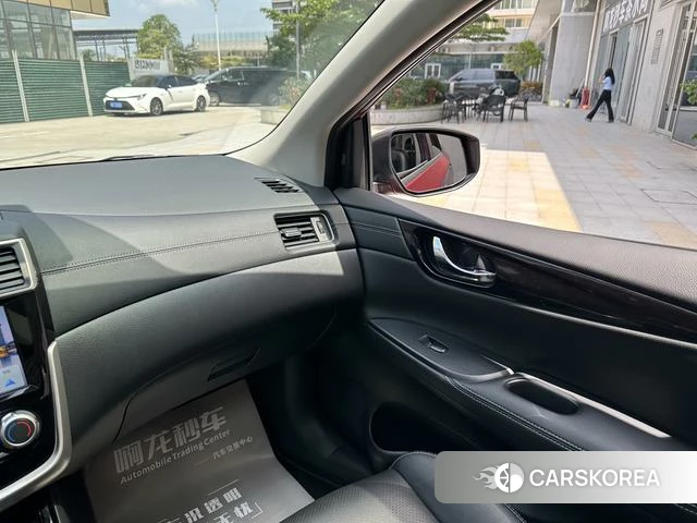 Nissan TIIDA id 4227313 из Китая 13