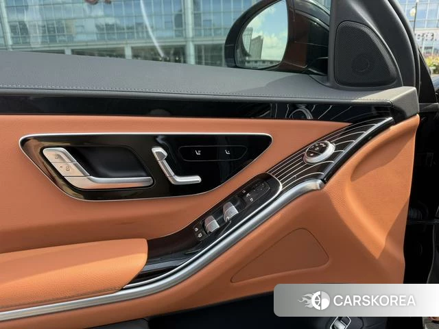 Mercedes-Benz S-class id 4260019 из Китая 13