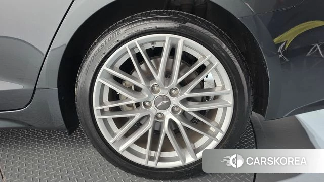 Genesis G70 id 4849761 из Кореи 13