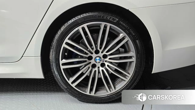 BMW 5 Series (G30) id 4780689 из Кореи 13