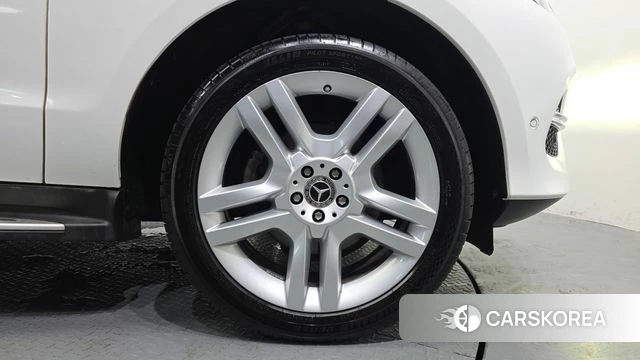 Mercedes-Benz GLE - Class W166 id 4615338 из Кореи 13