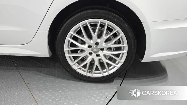 Audi New A6 id 4895571 из Кореи 13