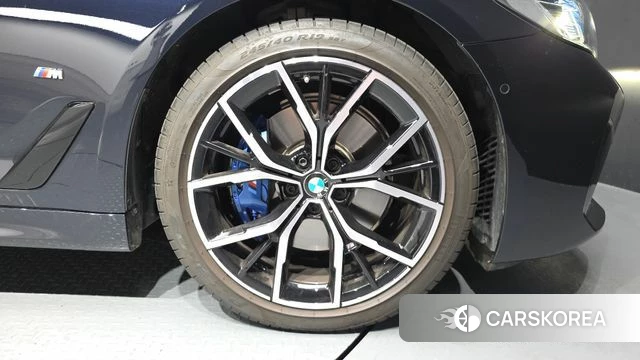 BMW 5 Series (G30) id 4201303 из Кореи 13