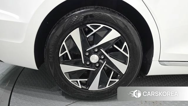 Hyundai The New Grandeur IG Hybrid id 4750455 из Кореи 13