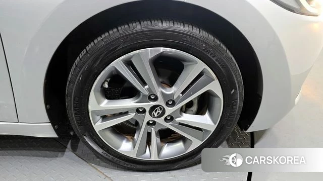 Hyundai Avante AD id 4403692 из Кореи 13