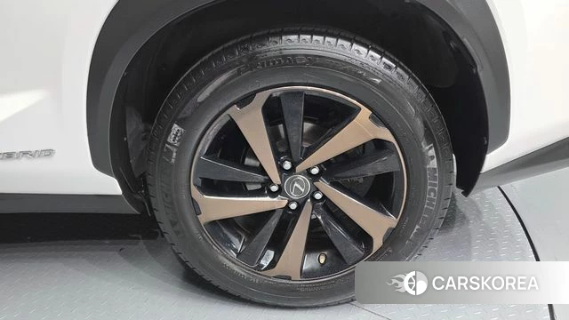 Lexus NX300h id 4780833 из Кореи 13