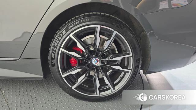 BMW i4 id 4243833 из Кореи 13