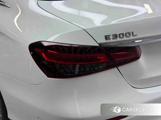 Mercedes-Benz E-class id 4264715 из Китая 13