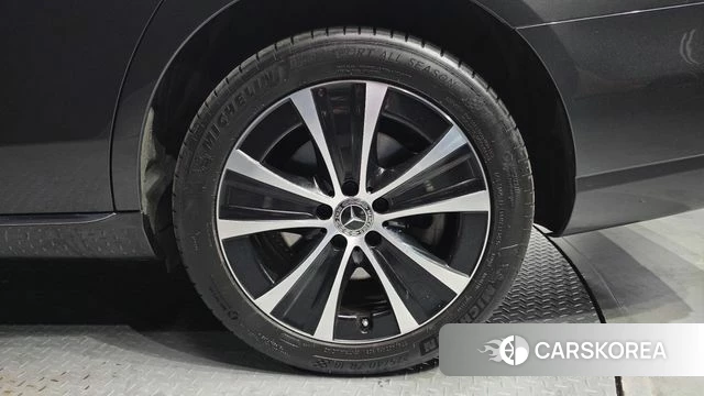 Mercedes-Benz E-Class W213 id 4293847 из Кореи 13