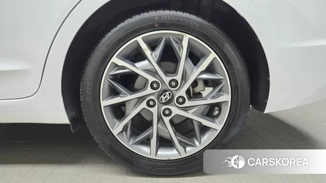 Hyundai The New Avante AD id 4325615 из Кореи 13