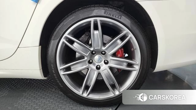 Maserati Quattroporte id 4330969 из Кореи 13