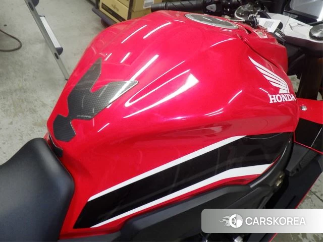 Проданный Honda CBR650R id 3995122 из Японии, фото 13