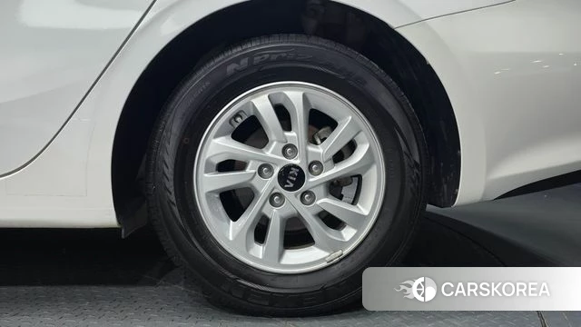 Kia Come New K3 id 4651778 из Кореи 13
