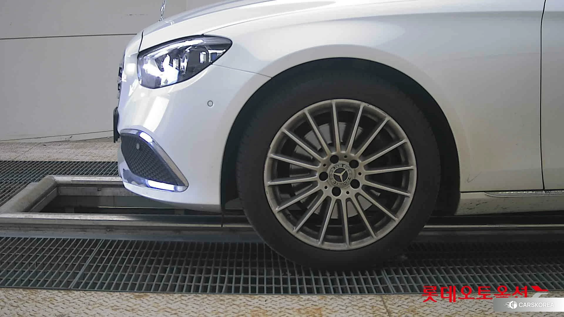 Mercedes-Benz Mercedes-Benz E250 id 4419045 из Кореи 13