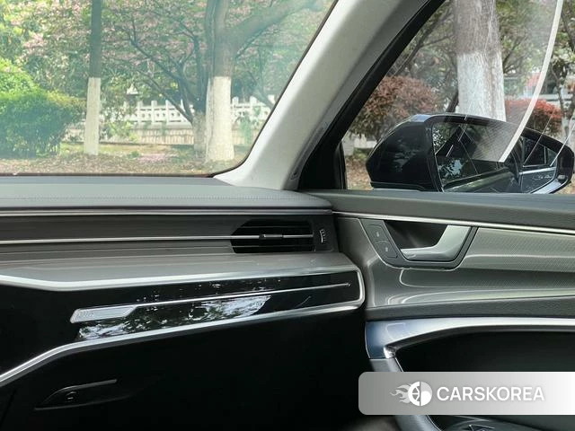 Audi A6 (import) id 4307438 из Китая 13