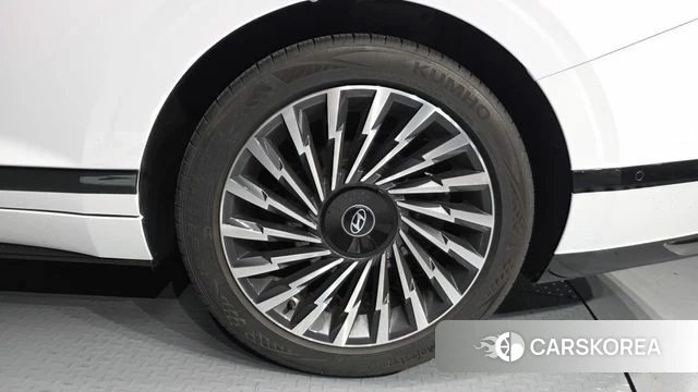 Hyundai Grandeur (GN7) id 4194763 из Кореи 13