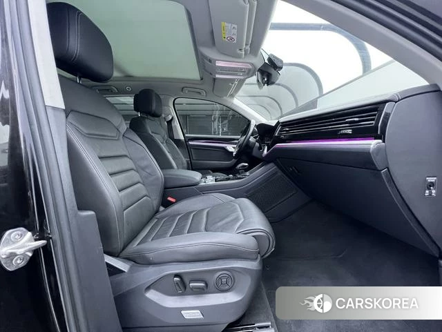 Volkswagen Touareg id 4207350 из Китая 13