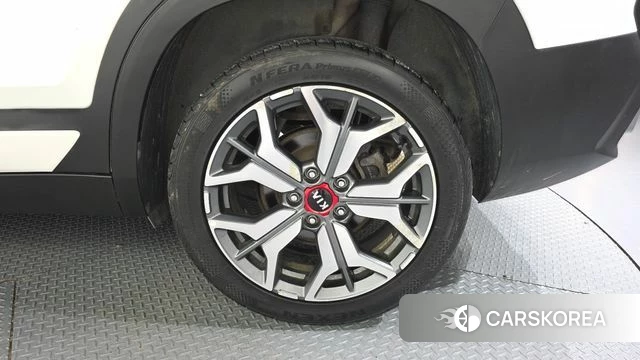 Kia Seltos id 4637677 из Кореи 13