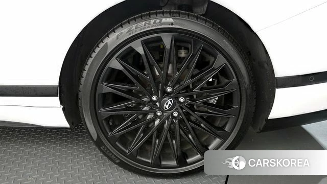 Hyundai Grandeur (GN7) id 4267220 из Кореи 13