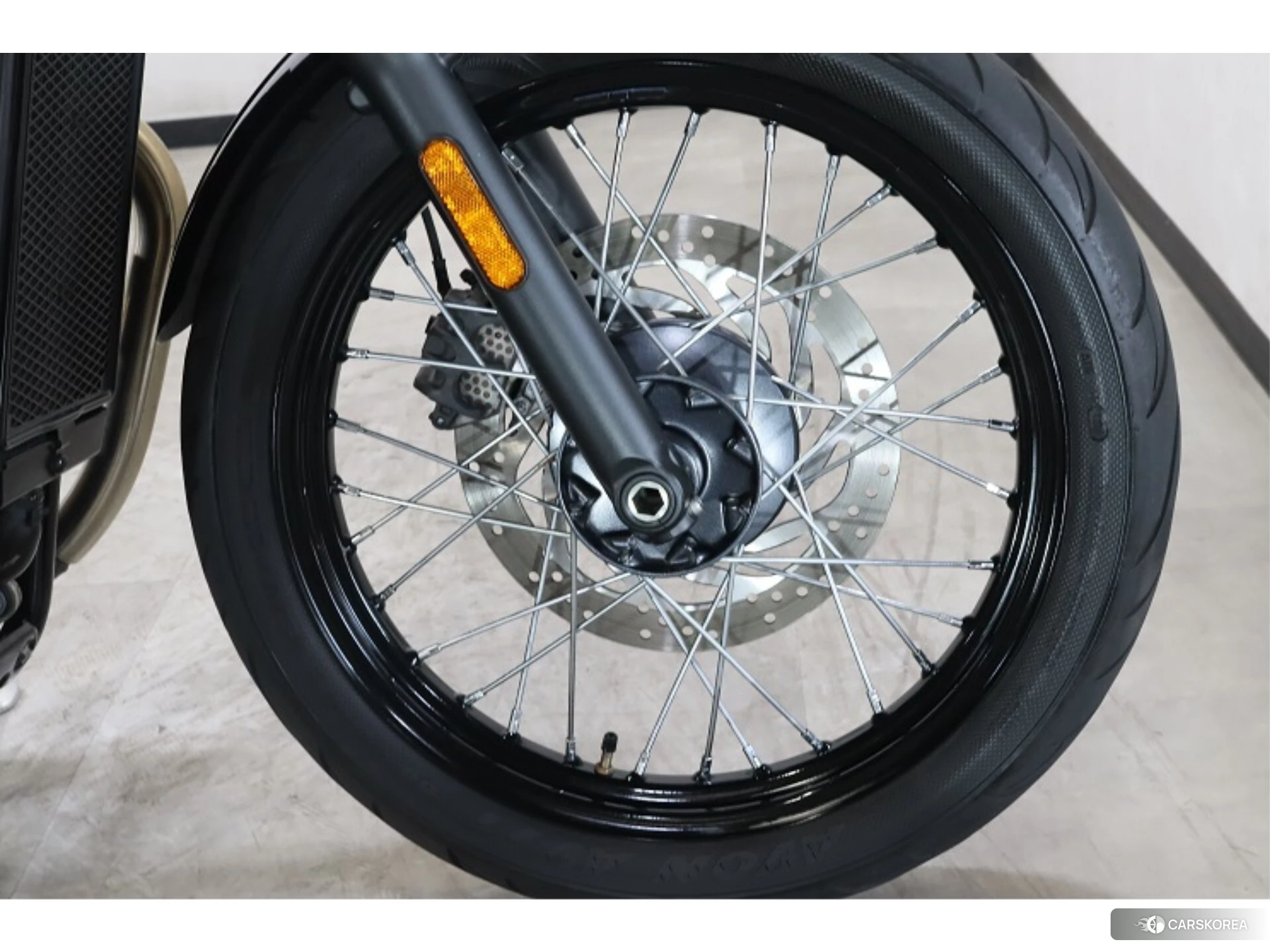 Triumph BONNEVILLE BOBBER id 3946612 из Японии 13
